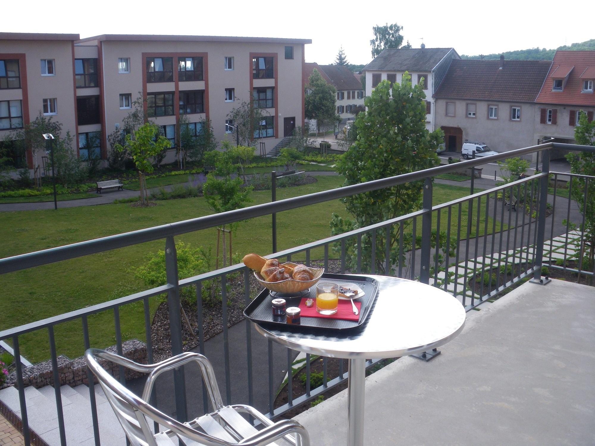 Comfort Aparthotel Mutzig Portes D'Alsace Exterior photo